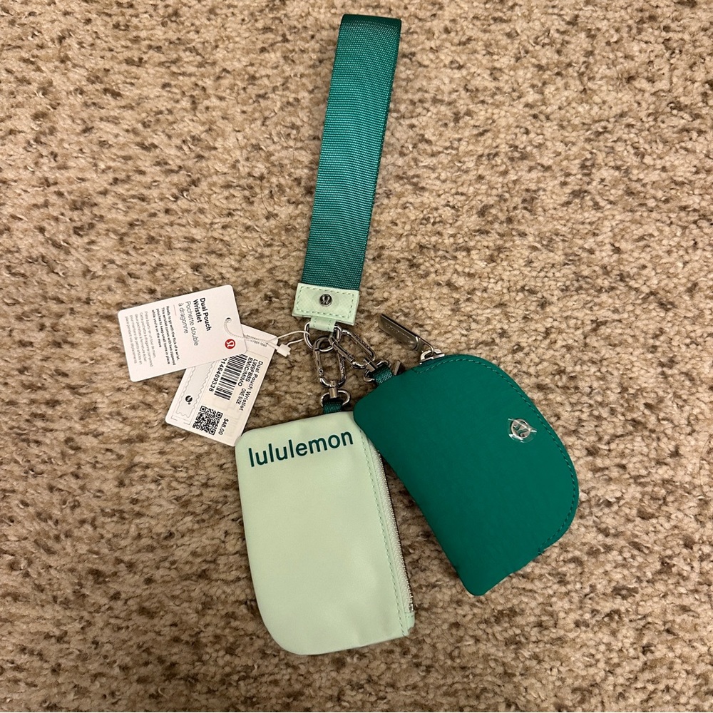 NWT lululemon Dual Pouch Emerald ice/ Mint Moment